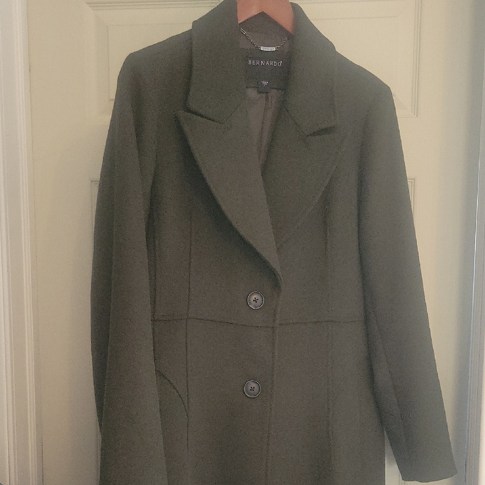 Bernardo Women's Dark Green  Coat